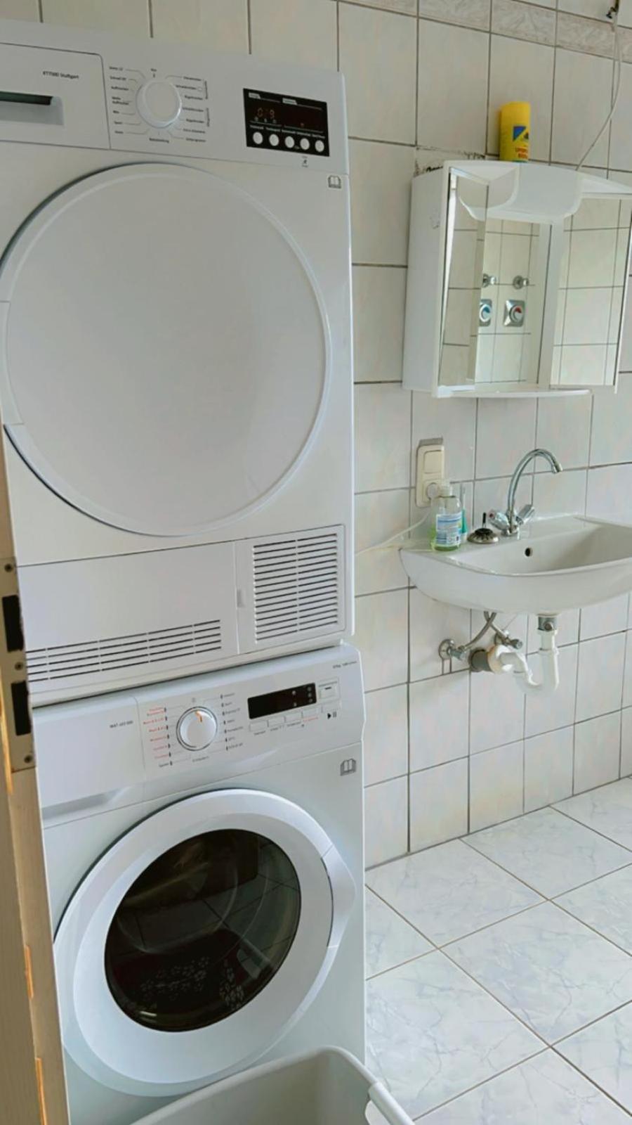Hoteliving Am Bahnhof Pohlheim Exteriör bild